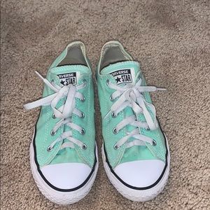 Ont Green converse